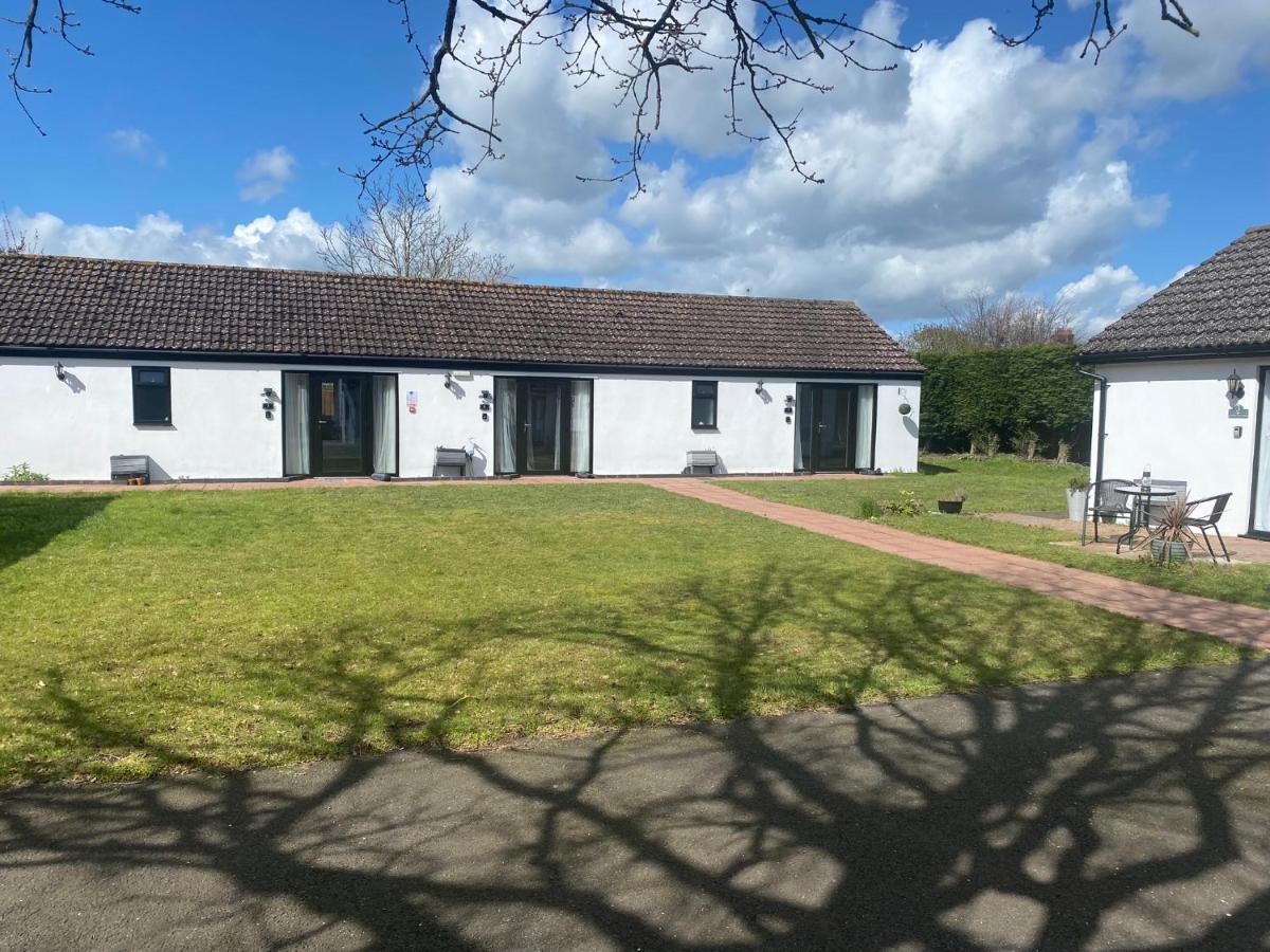 Number 2, Lytton Tree Lodge, Reydon, Southwold Exterior photo