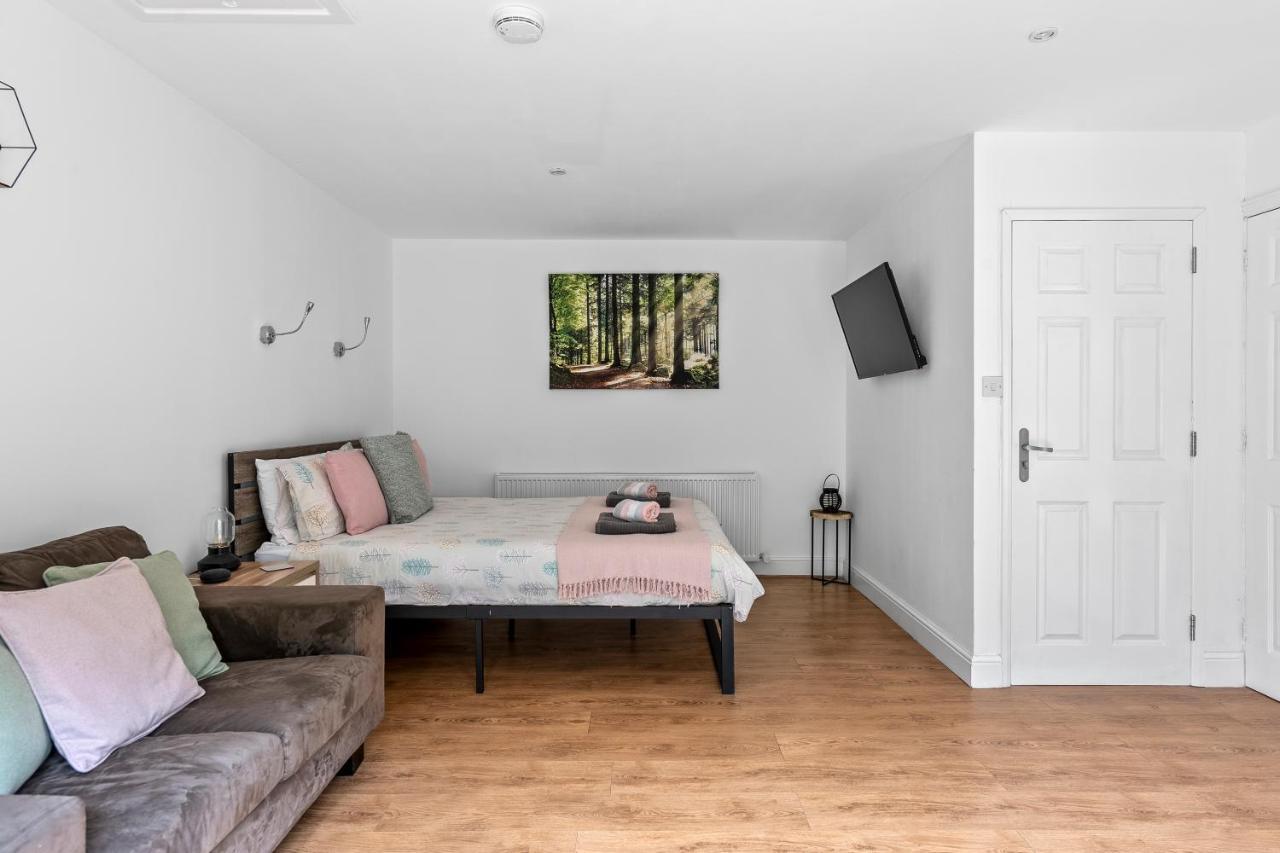 Number 2, Lytton Tree Lodge, Reydon, Southwold Exterior photo